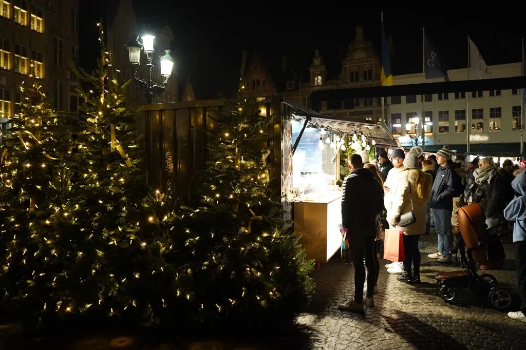 Kerstkramen met een kerstboom